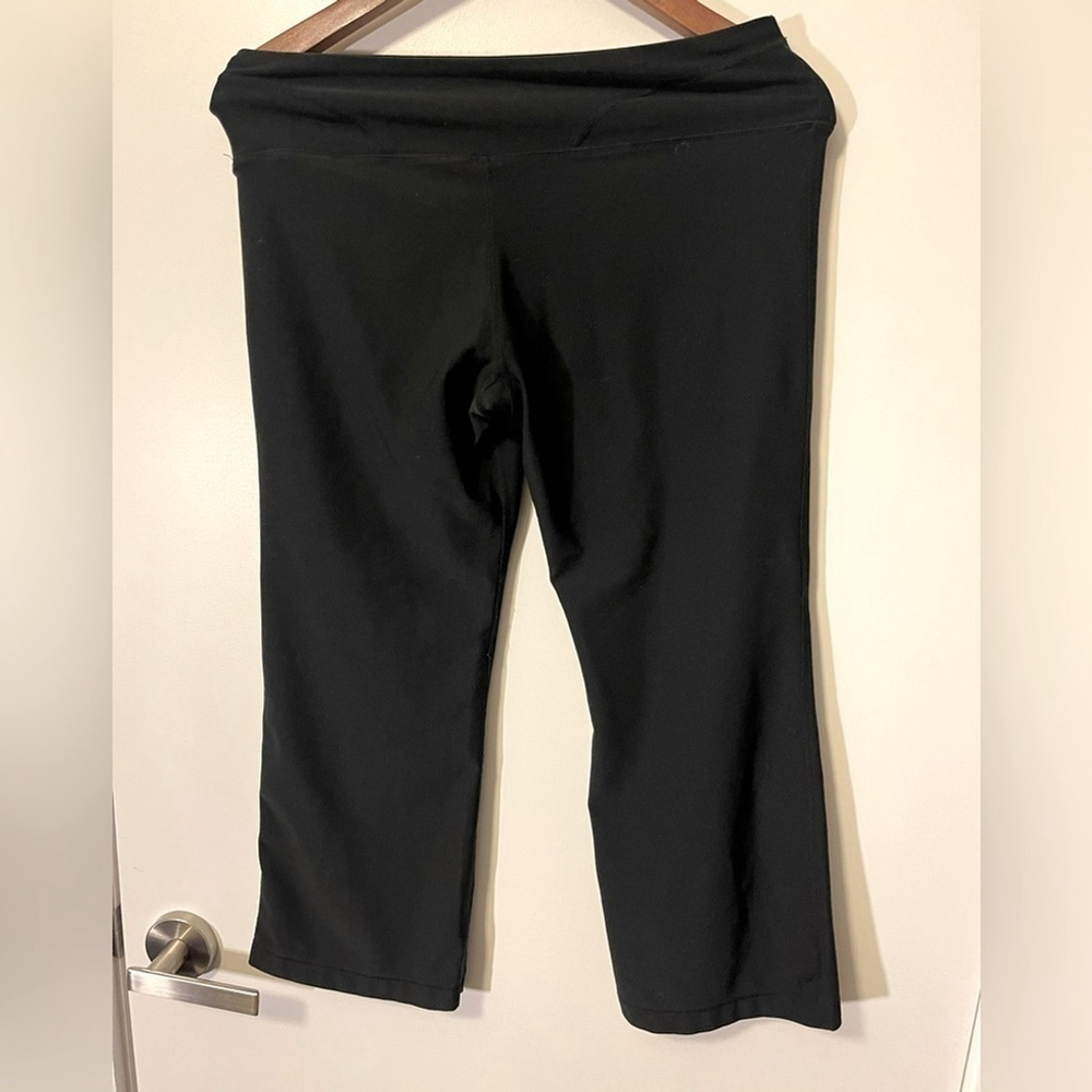 Nike capri yoga pants